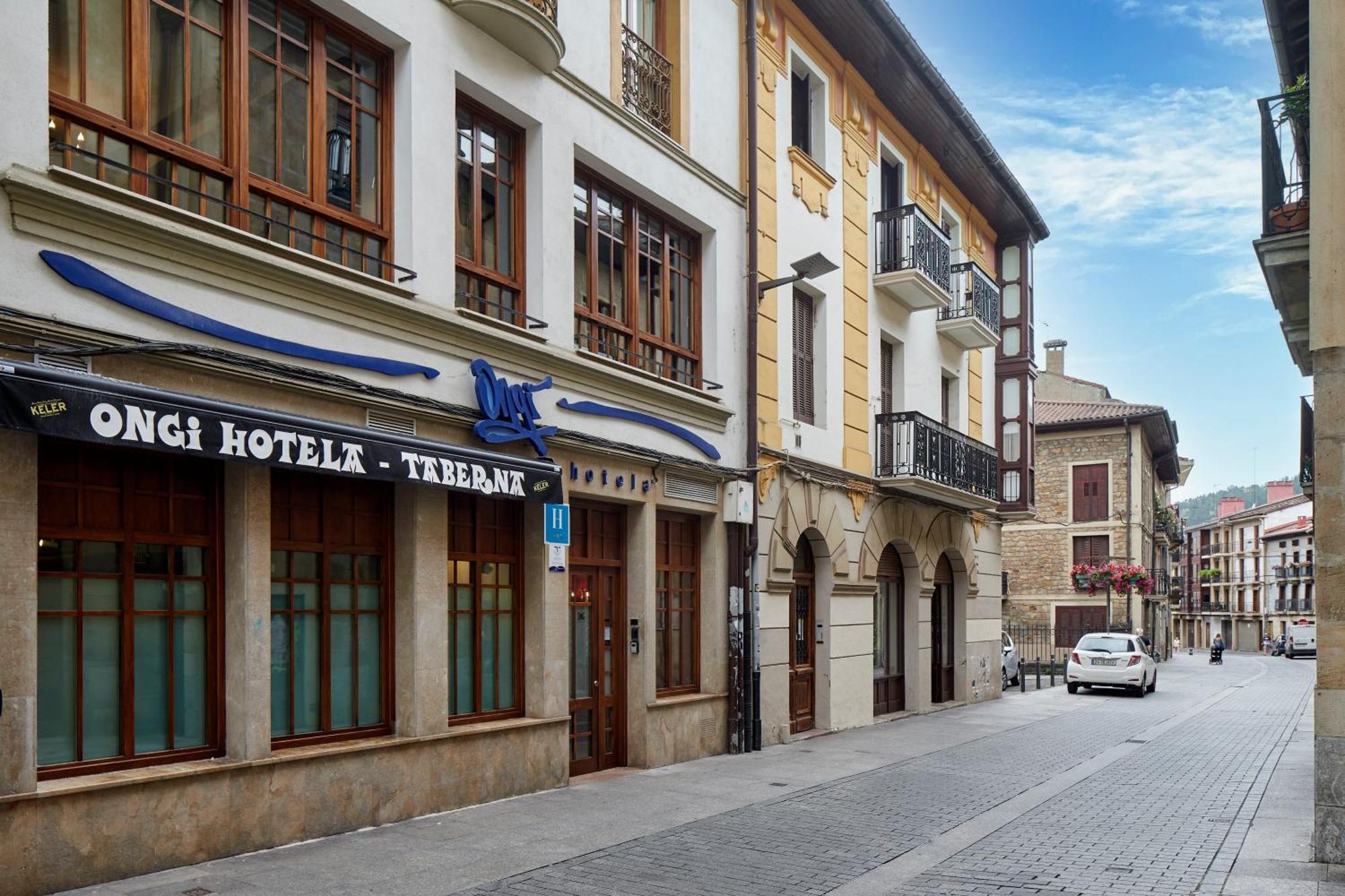 Iraipe Ongi Hotel Auto Check-In Oñate Εξωτερικό φωτογραφία